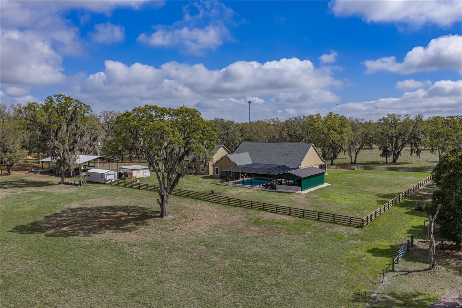 ACREAGE - Residential