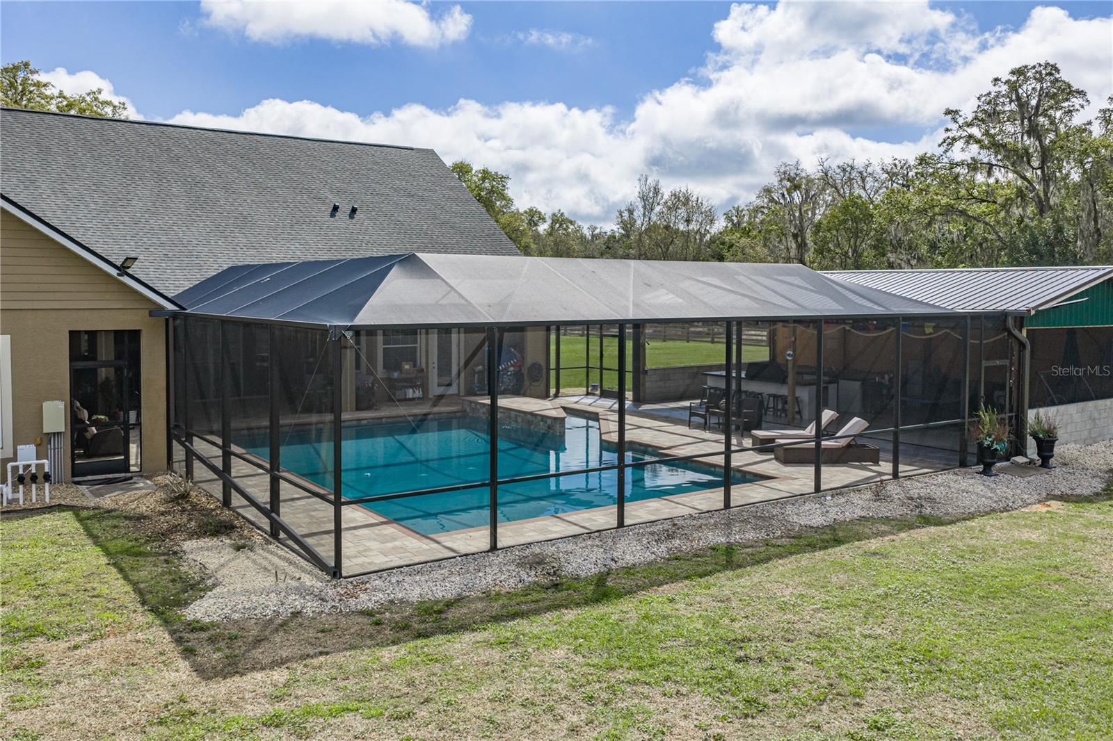 ACREAGE - Residential