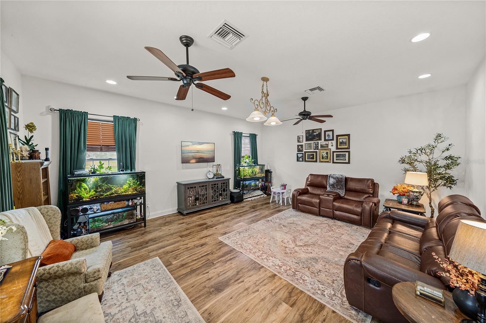 ACREAGE - Residential