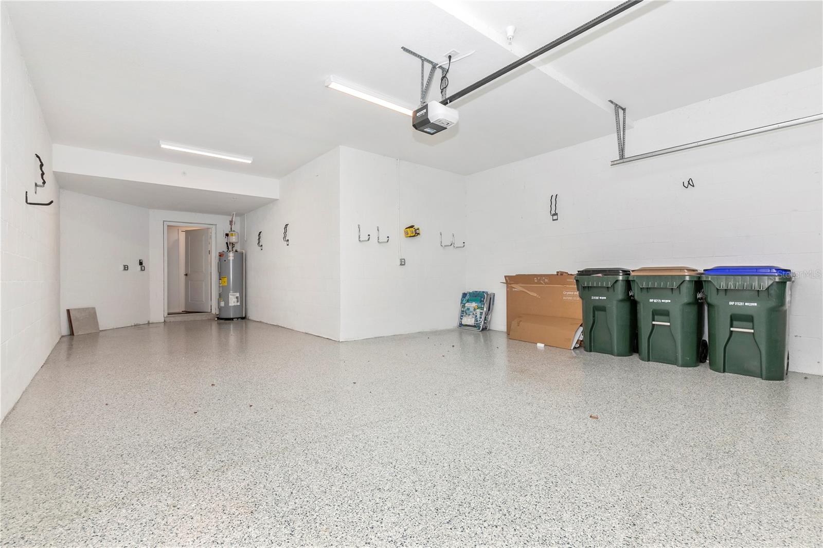 WELLEN PARK GOLF & COUNTRY CLUB - Residential Lease