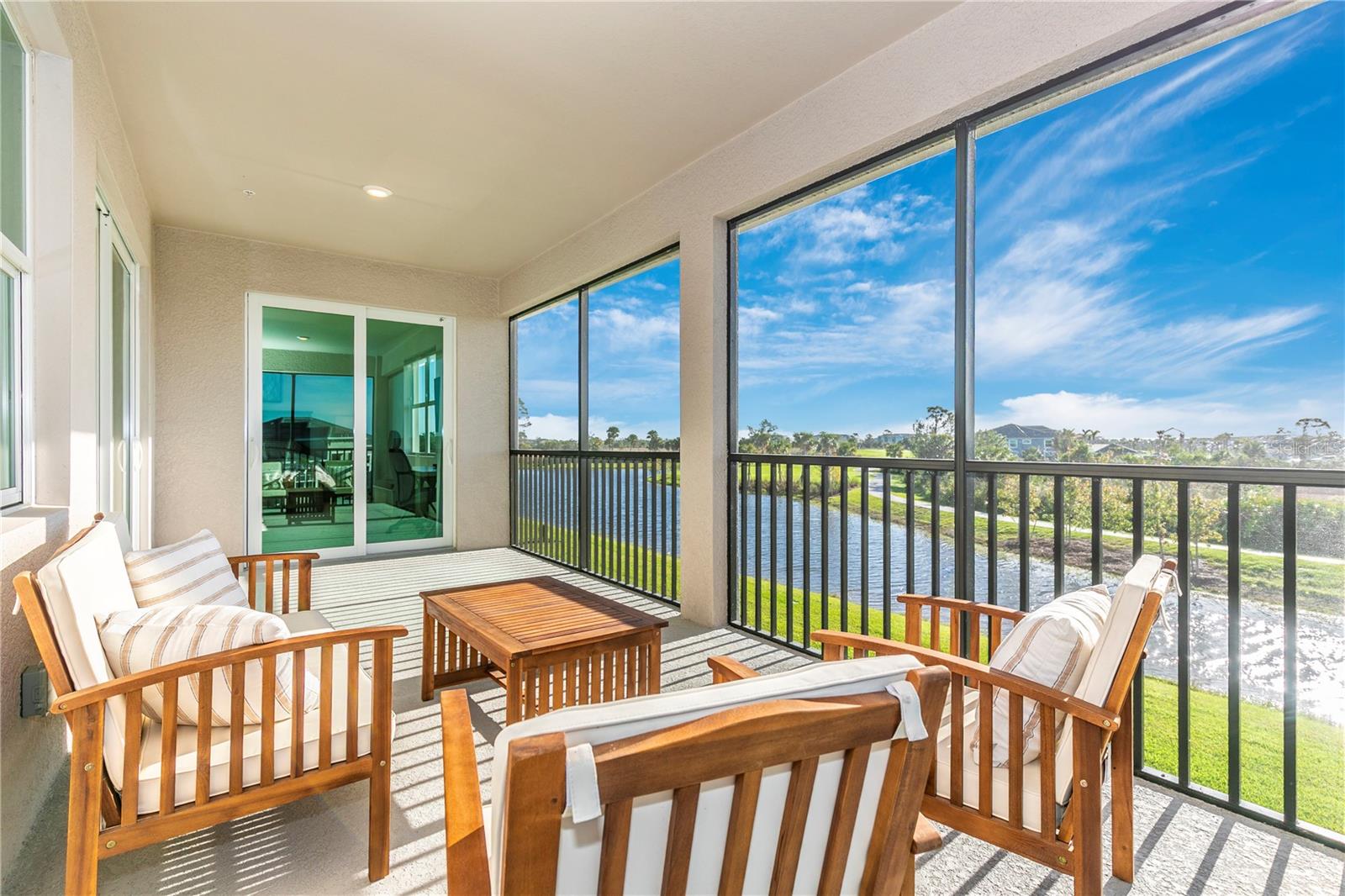 WELLEN PARK GOLF & COUNTRY CLUB - Residential Lease