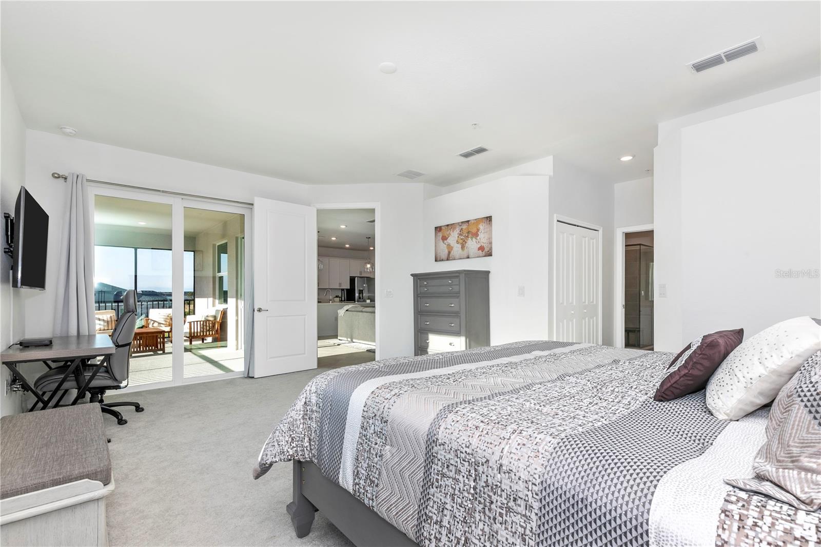 WELLEN PARK GOLF & COUNTRY CLUB - Residential Lease