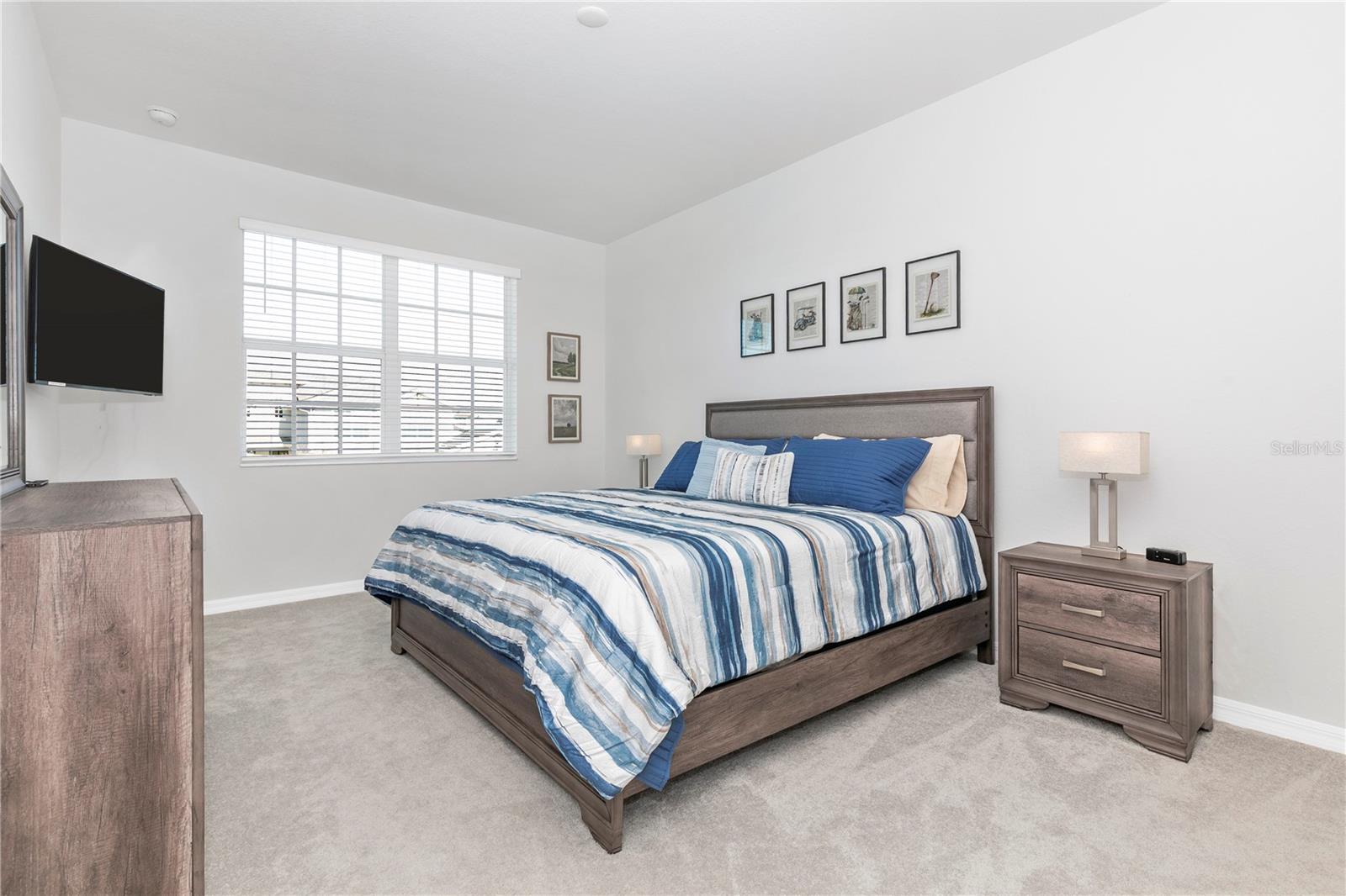 WELLEN PARK GOLF & COUNTRY CLUB - Residential Lease