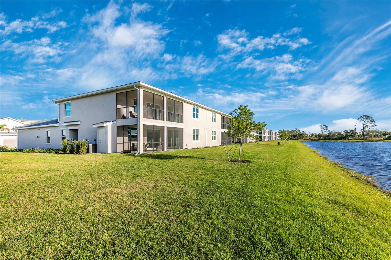 WELLEN PARK GOLF & COUNTRY CLUB - Residential Lease