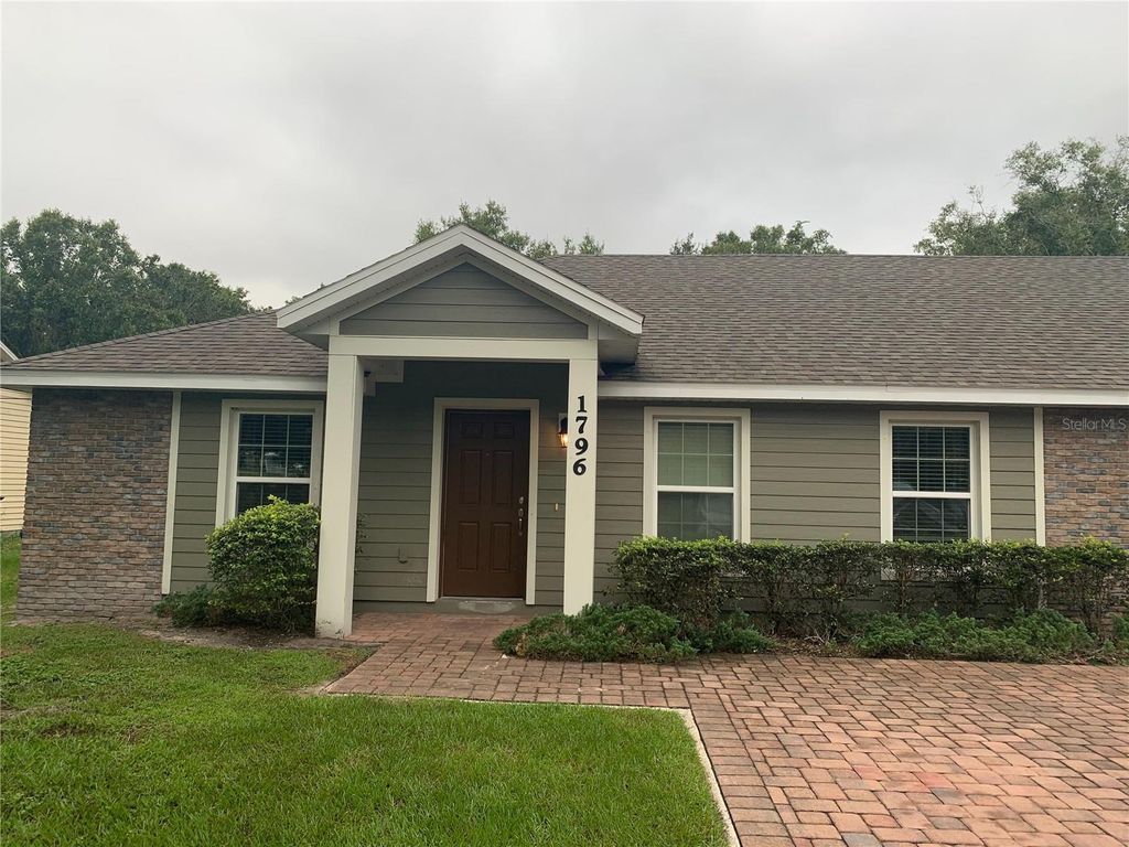 Photo of 1796 Eastern Avenue, Saint Cloud, FL 34769 (MLS # R4910104)