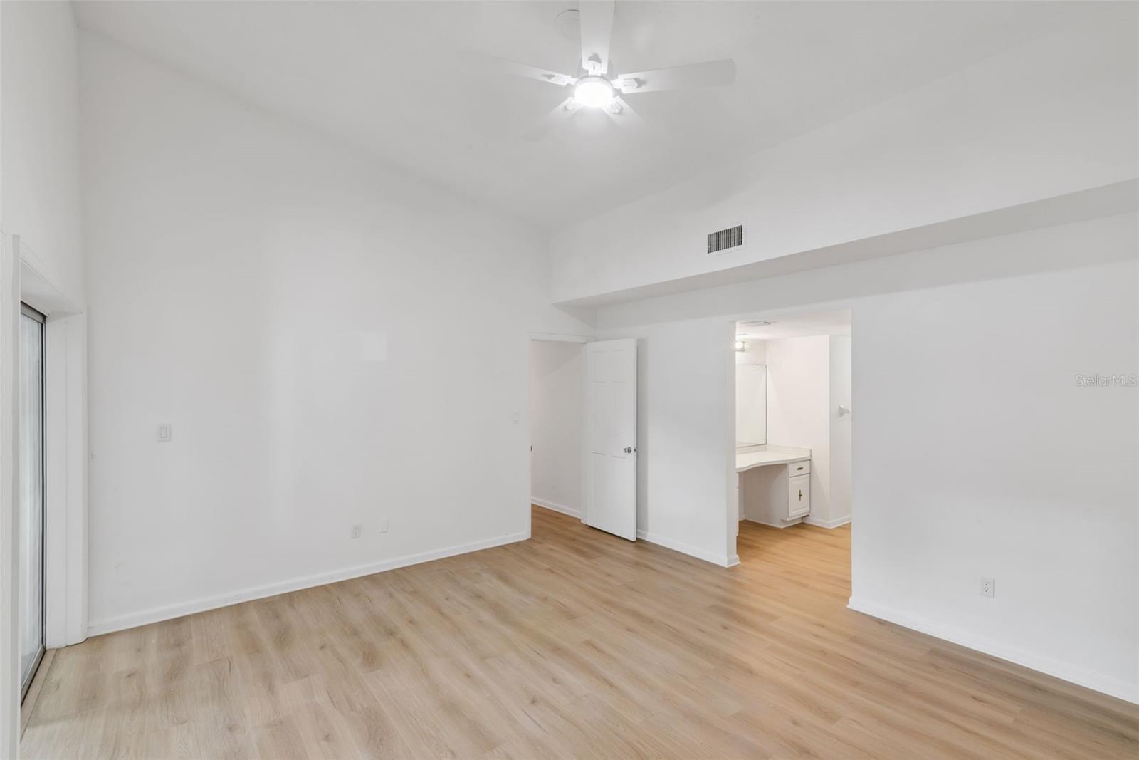 ENGLISH WOODS 1ST ADD - Residential