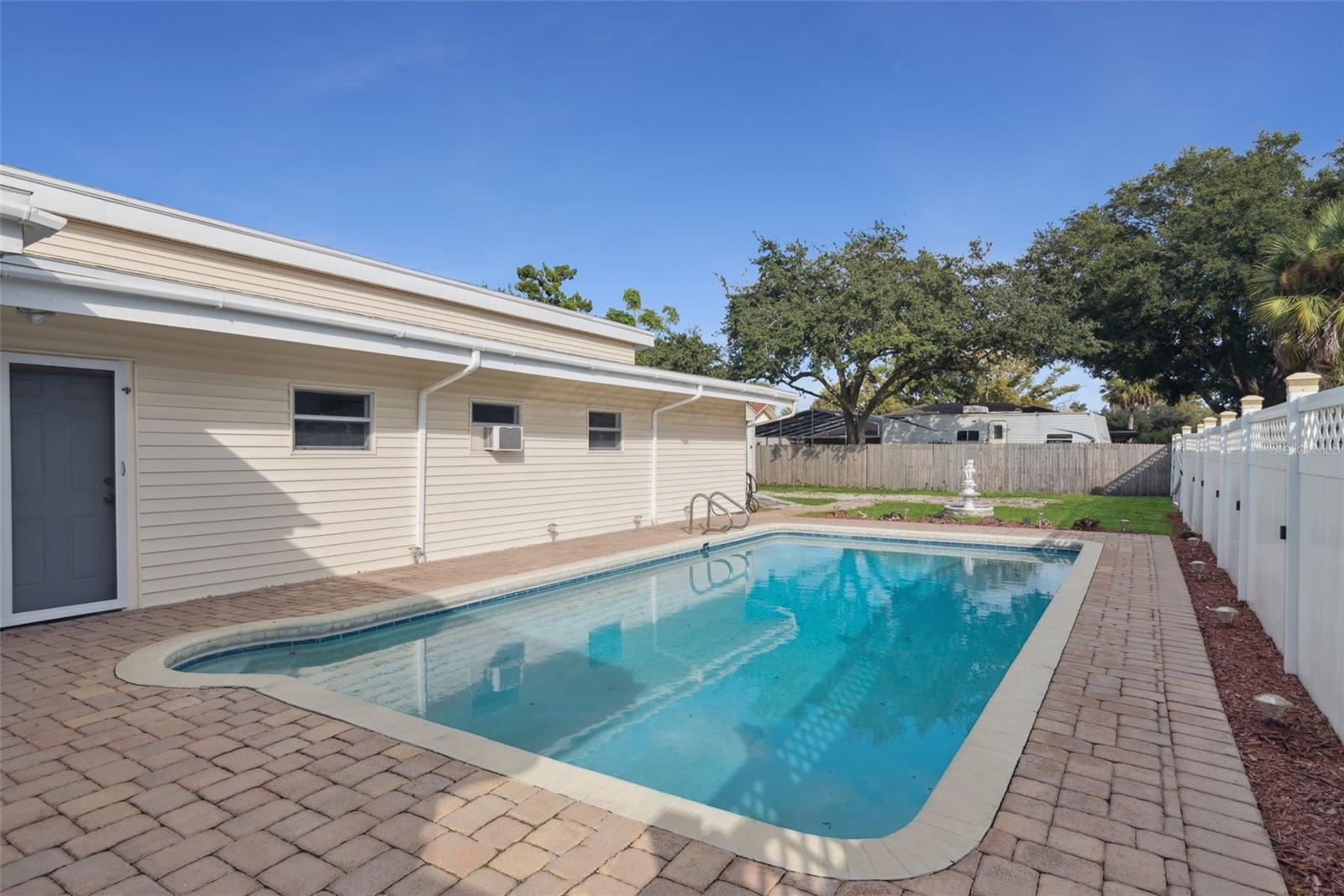 ENGLISH WOODS 1ST ADD - Residential