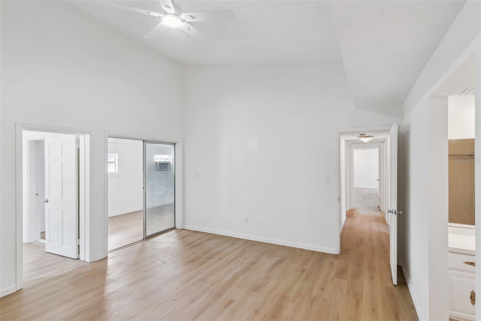 ENGLISH WOODS 1ST ADD - Residential