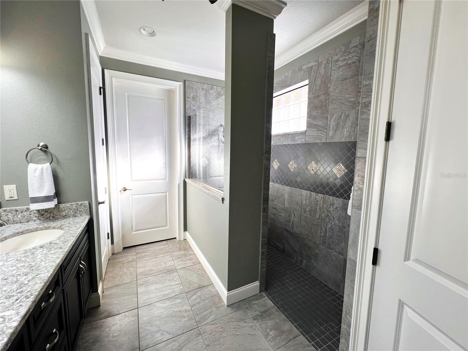 BLOOMFIELD HILLS PH 05 - Residential