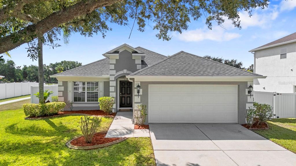 Photo of 2801 Queen Alberta Drive, Valrico, FL 33596 (MLS # TB8440305)