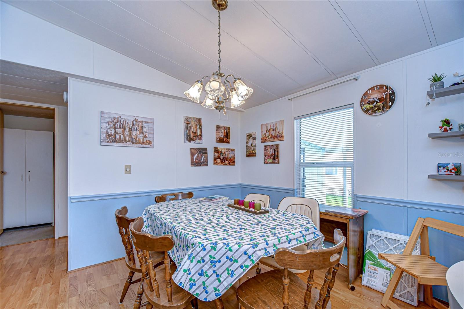 COLONY HILLS COMMUNITY - Residential