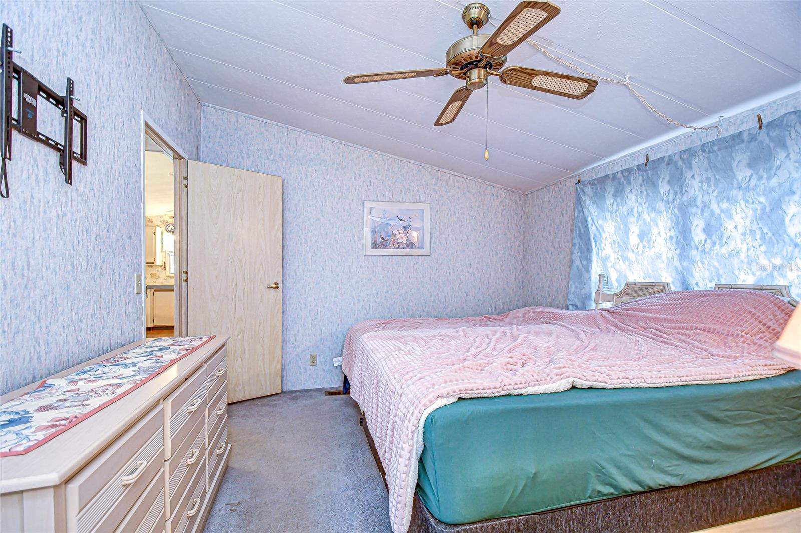 COLONY HILLS COMMUNITY - Residential