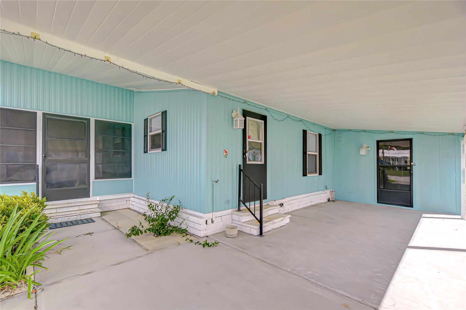 COLONY HILLS COMMUNITY - Residential