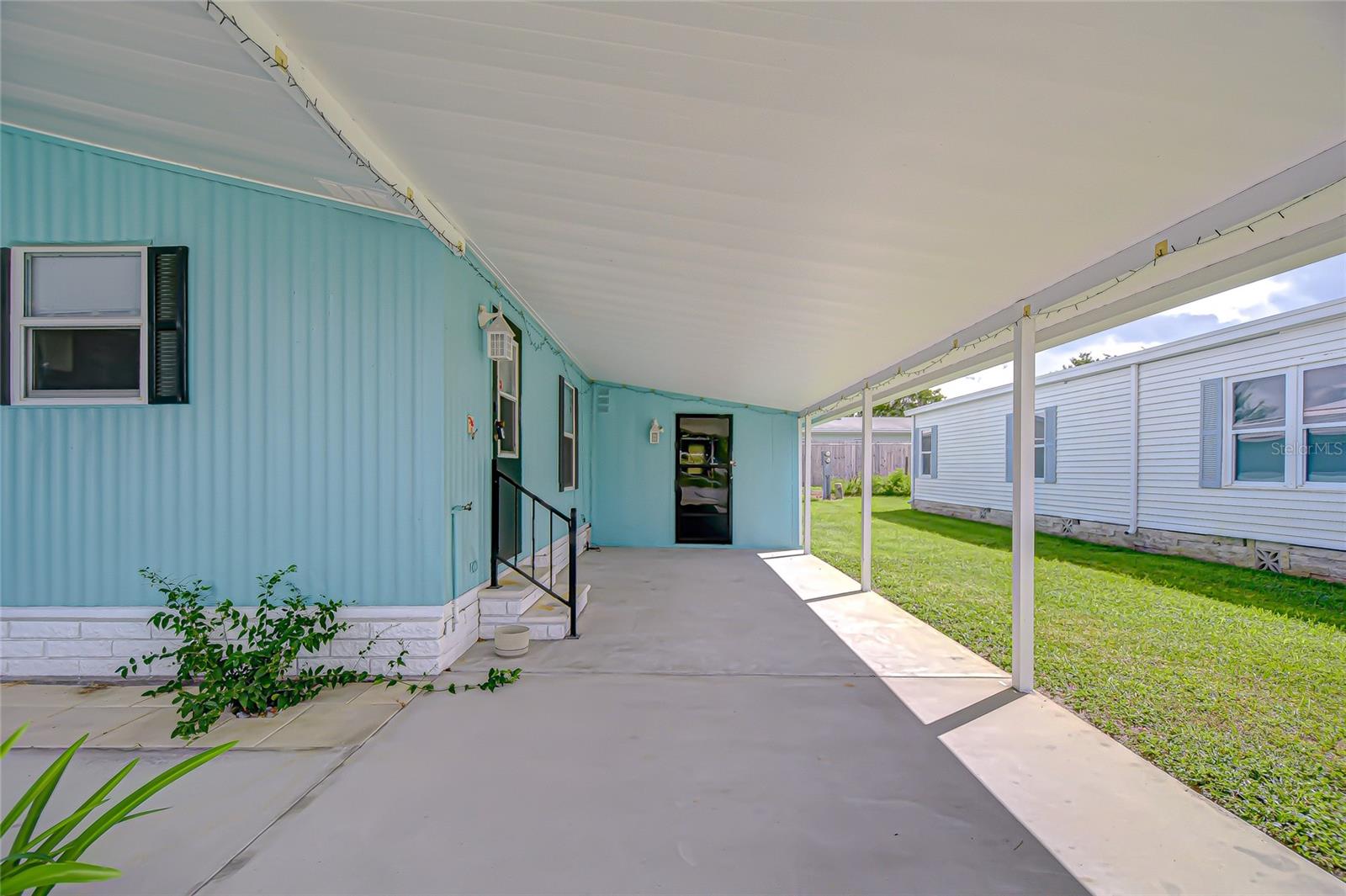 COLONY HILLS COMMUNITY - Residential