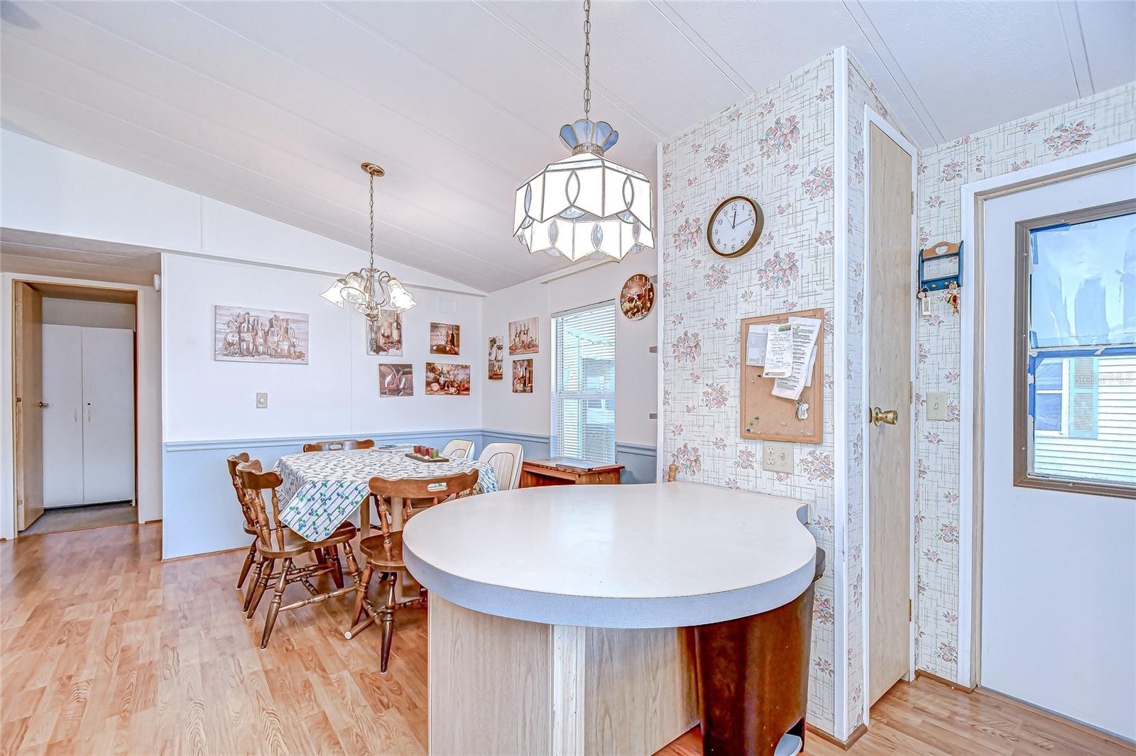 COLONY HILLS COMMUNITY - Residential