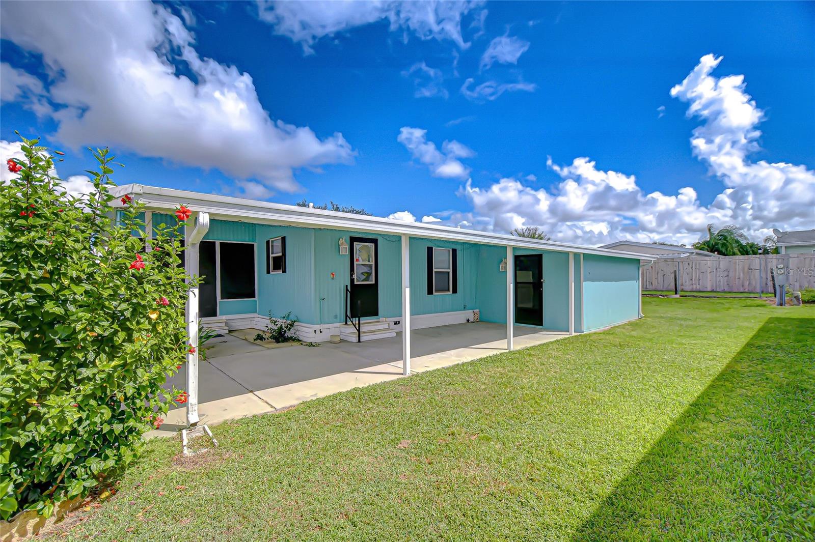 COLONY HILLS COMMUNITY - Residential