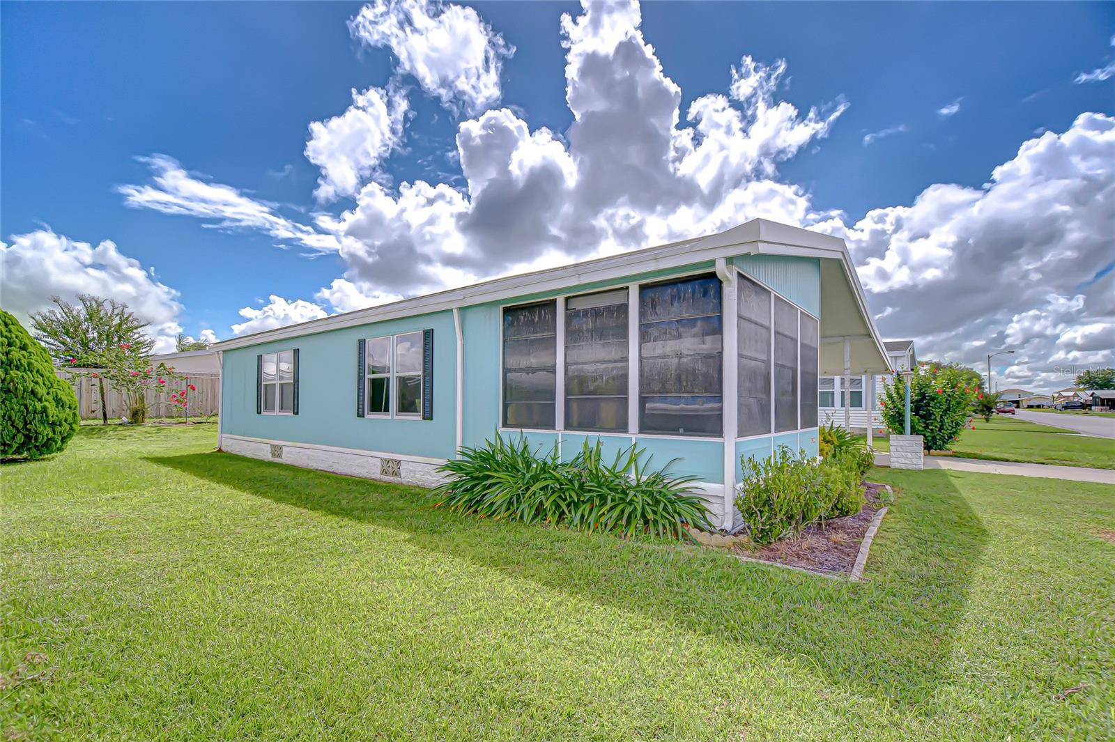 COLONY HILLS COMMUNITY - Residential