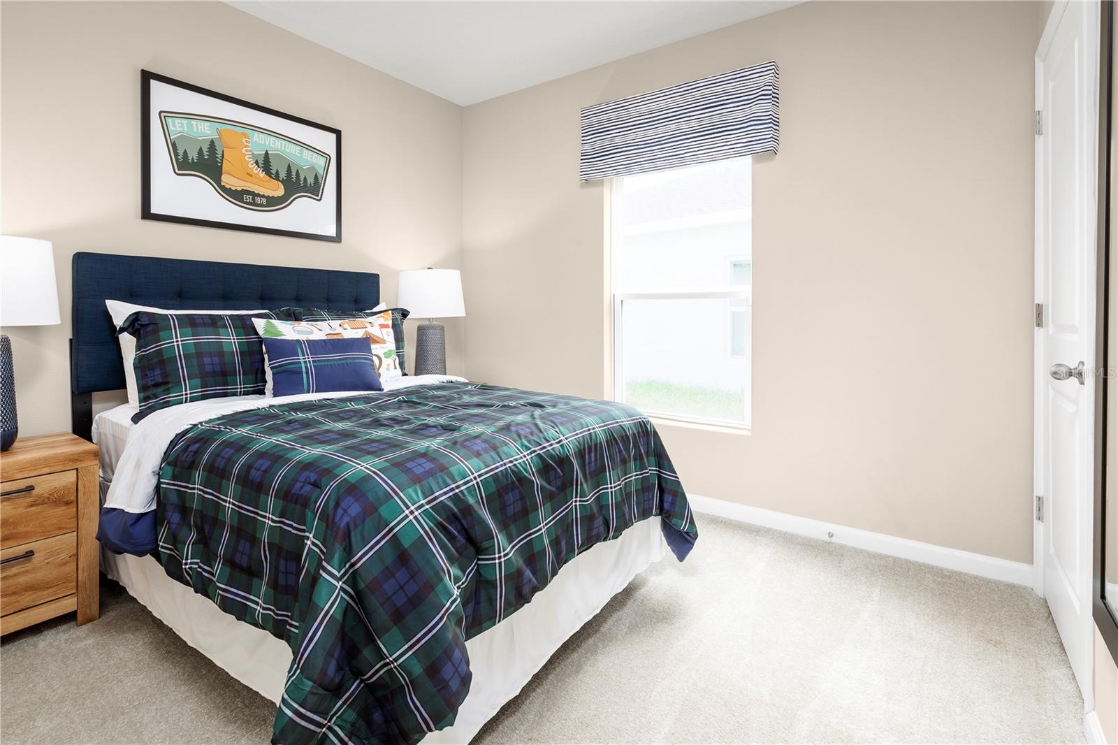 VISTA TRACE - Residential