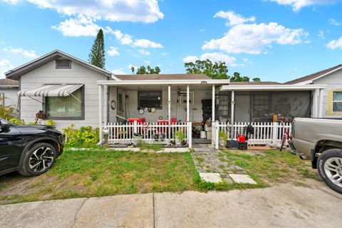 6807 N HIMES AVENUE TAMPA FL 33614