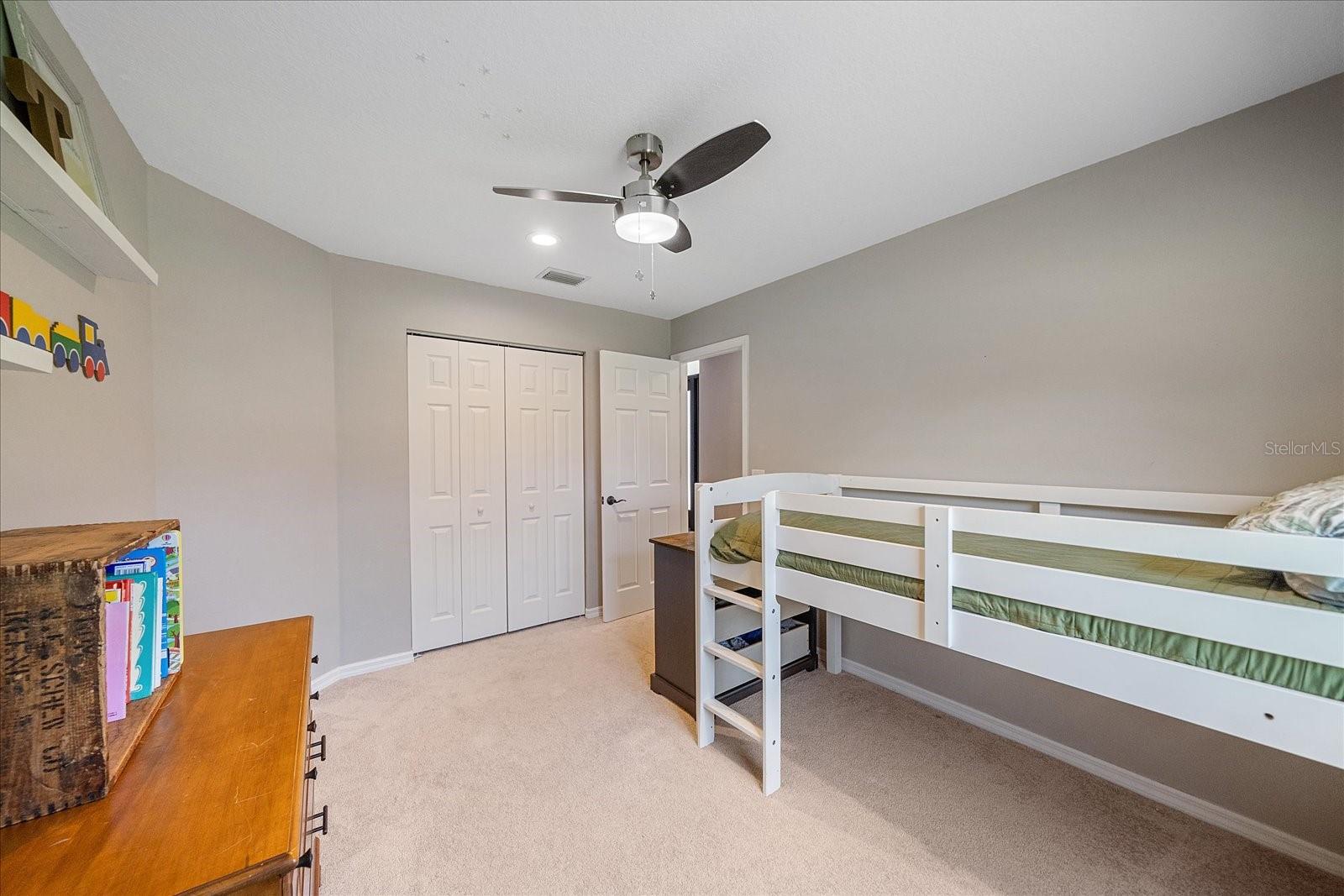 LAKE SARASOTA - Residential