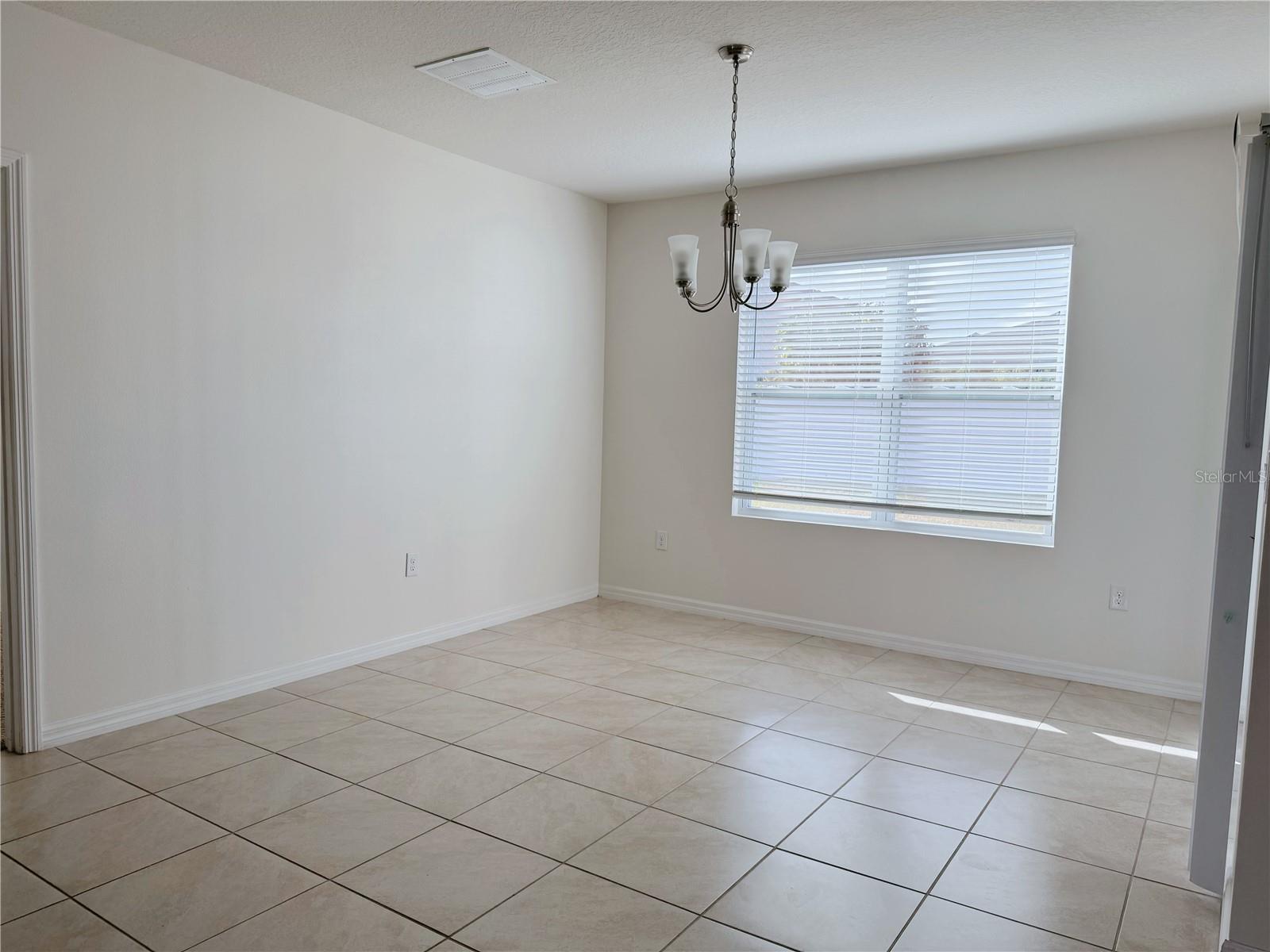 ESTATES OF WESTERLY - Residential Lease