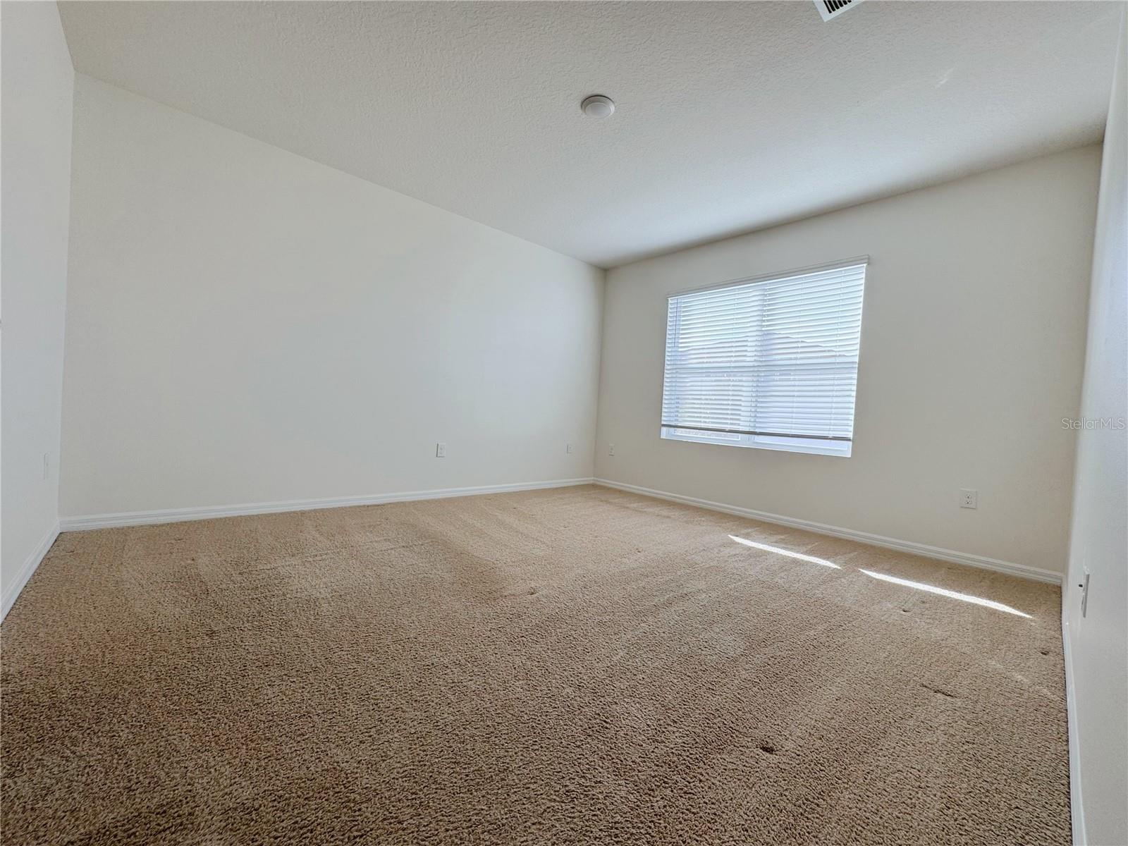 ESTATES OF WESTERLY - Residential Lease