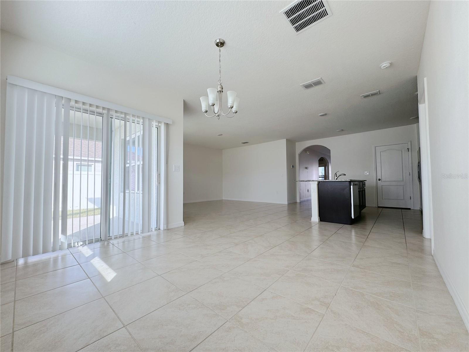 ESTATES OF WESTERLY - Residential Lease