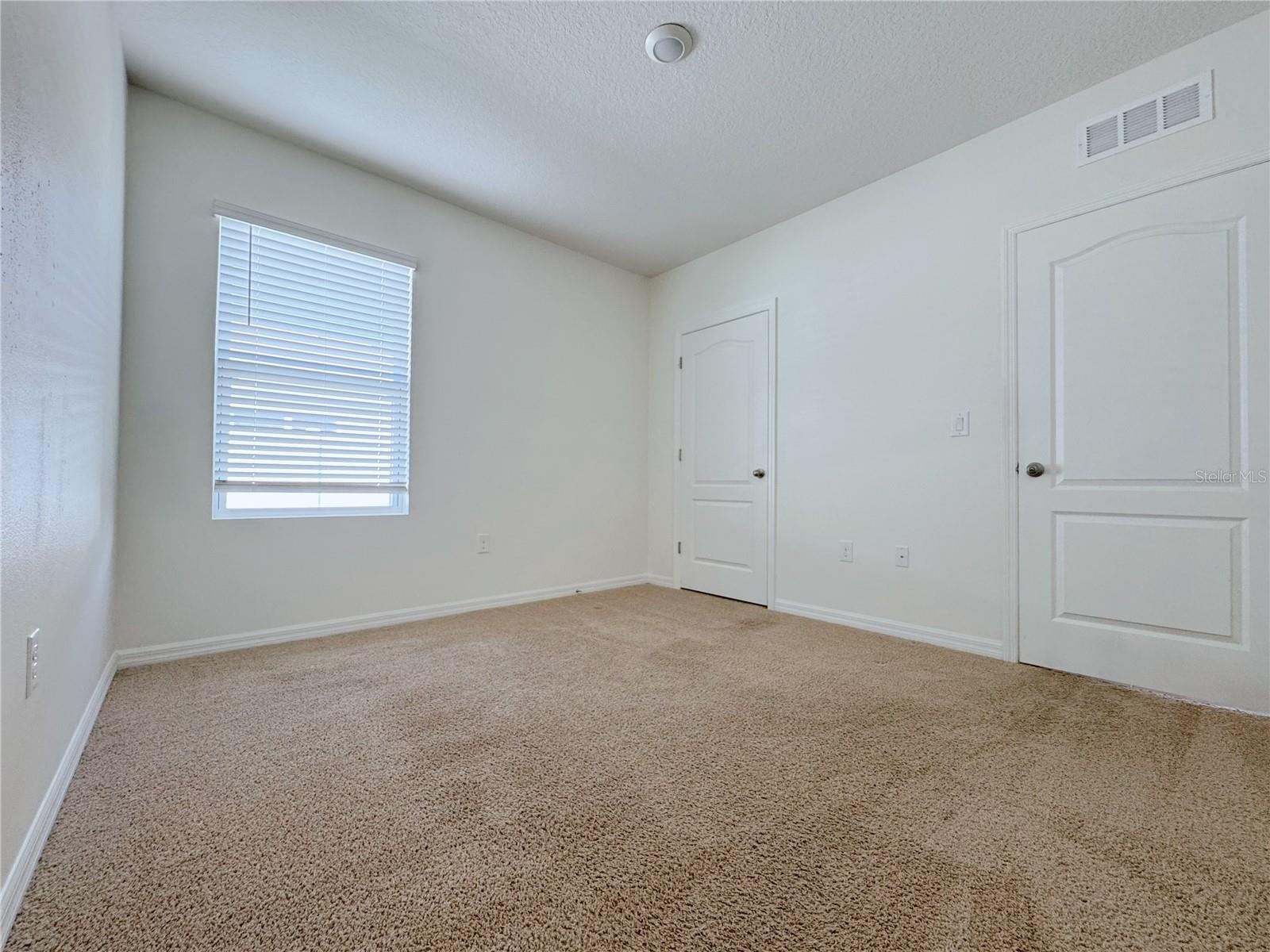 ESTATES OF WESTERLY - Residential Lease