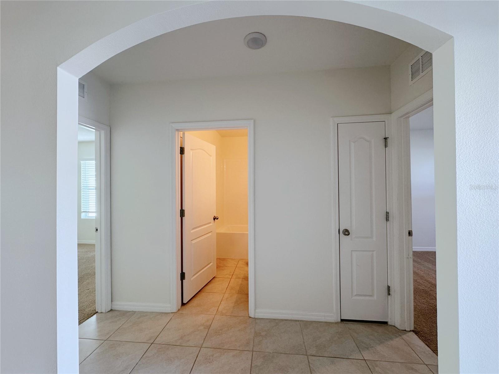 ESTATES OF WESTERLY - Residential Lease