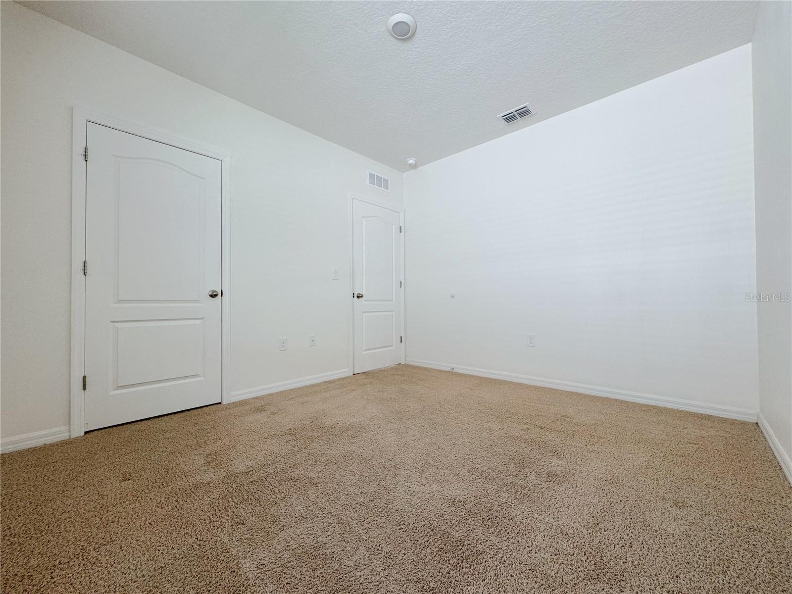 ESTATES OF WESTERLY - Residential Lease