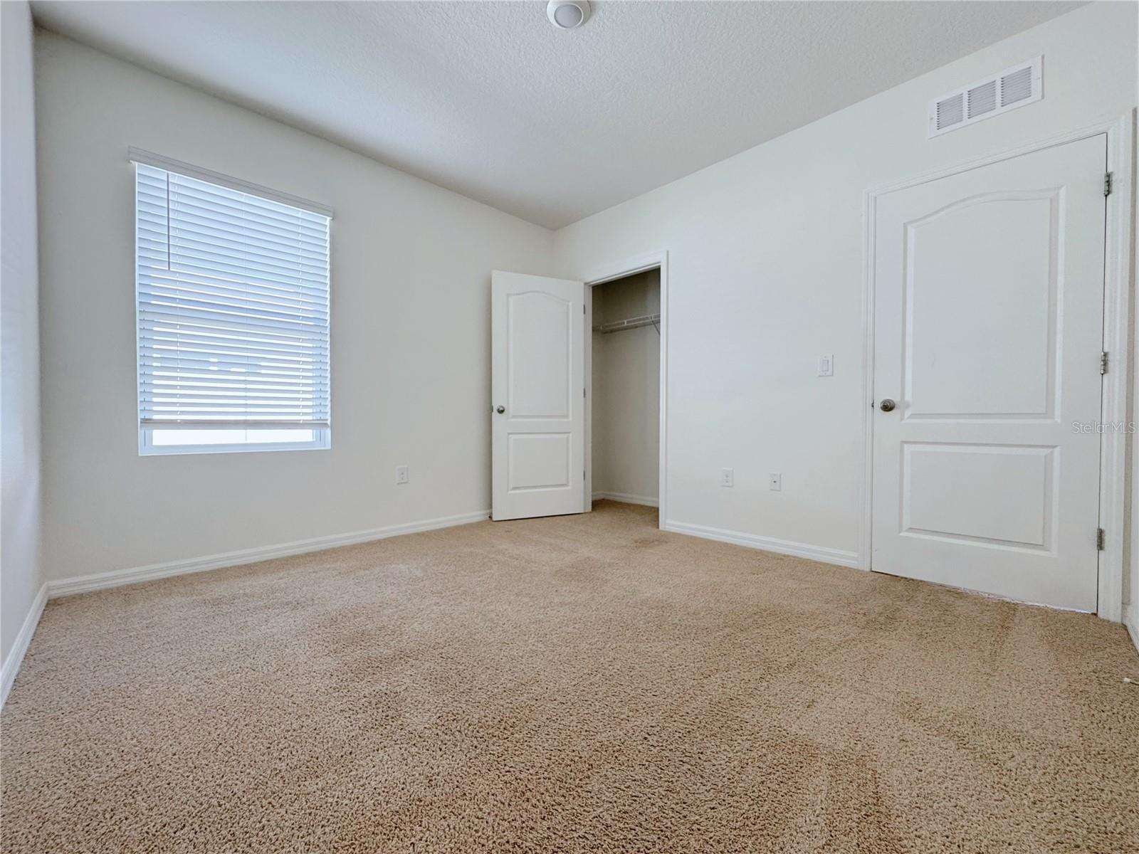 ESTATES OF WESTERLY - Residential Lease