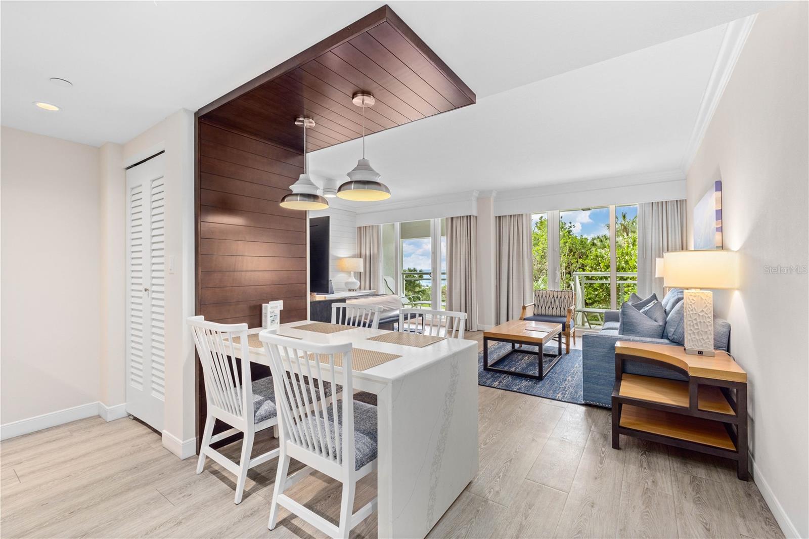 240 SANDS POINT ROAD 4102