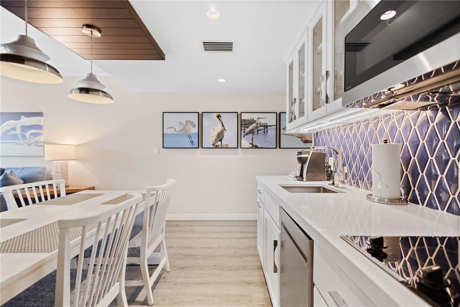 INN ON THE BEACH PH II - Residential