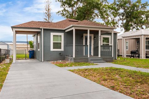Photo of 807 NW 1st Avenue, Mulberry, FL 33860 (MLS # O6408578)