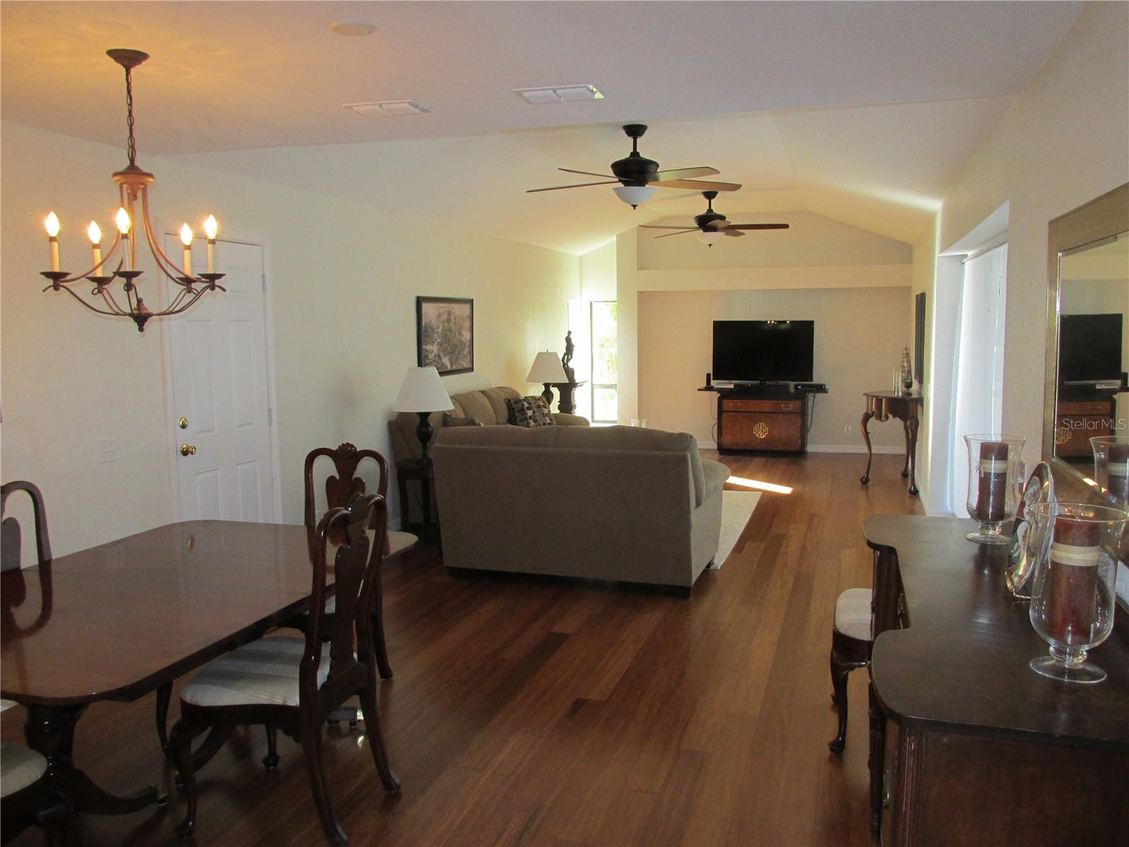 MANASOTA GARDENS - Residential Lease