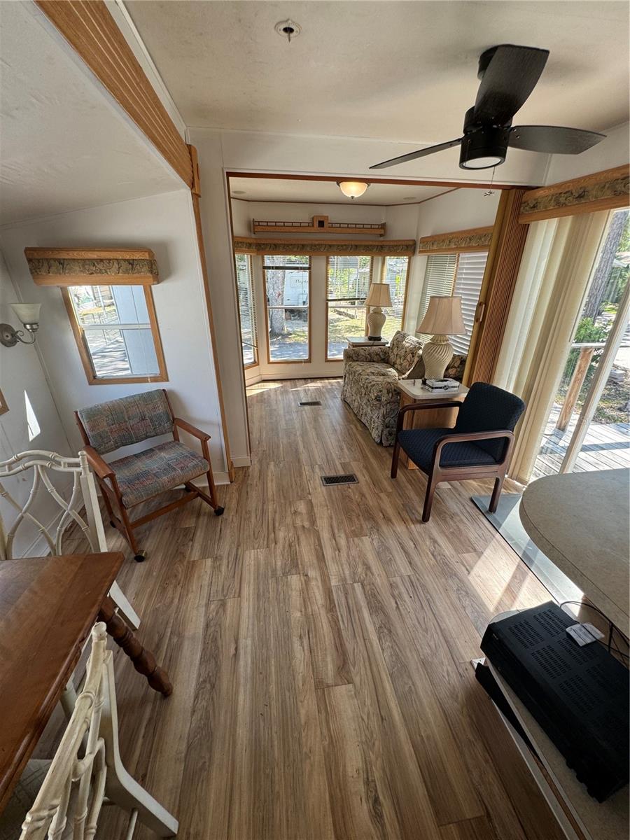 CAMPERS HOLIDAY - Residential