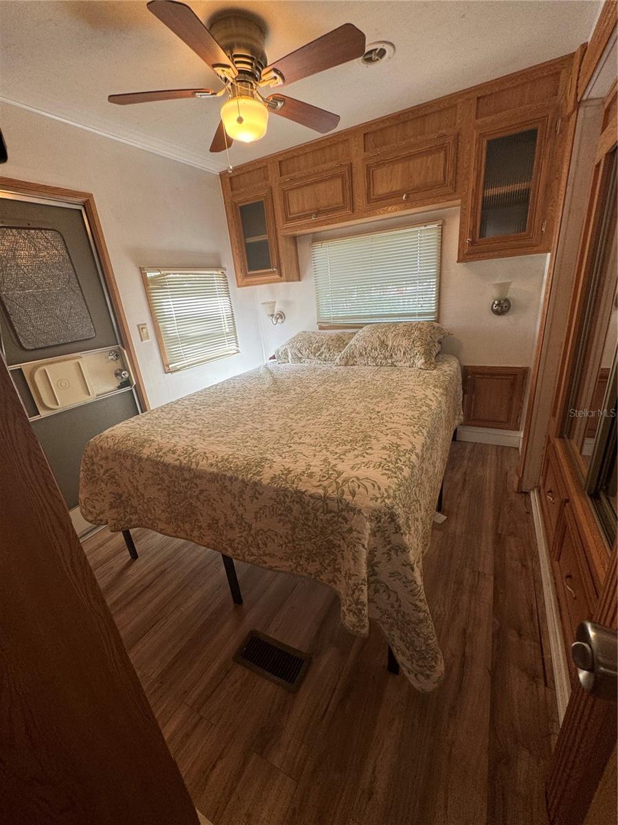 CAMPERS HOLIDAY - Residential