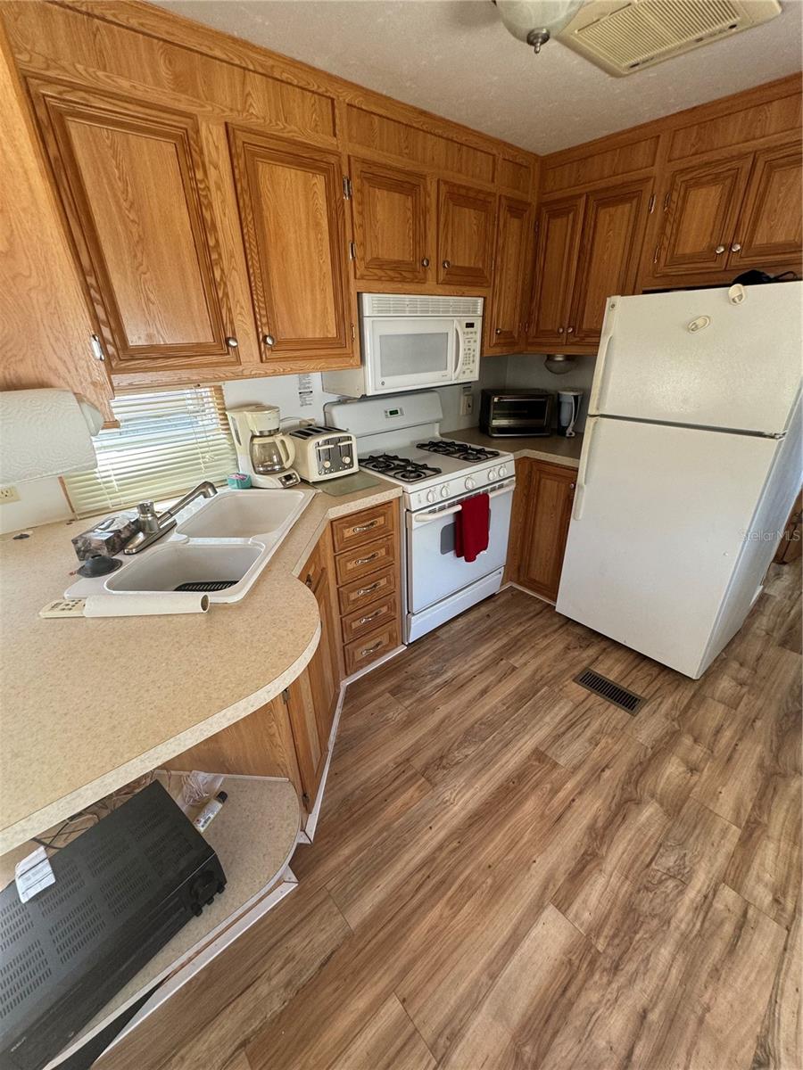 CAMPERS HOLIDAY - Residential