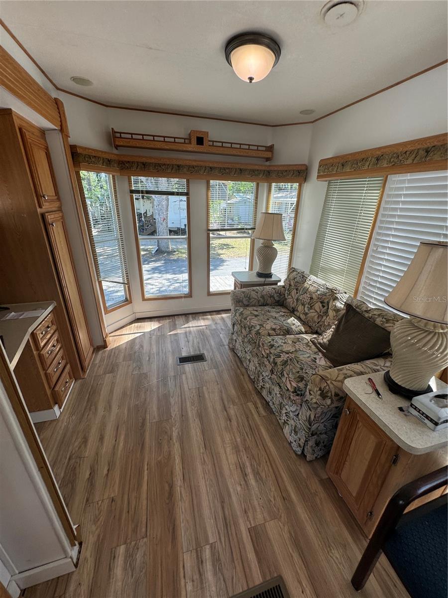 CAMPERS HOLIDAY - Residential