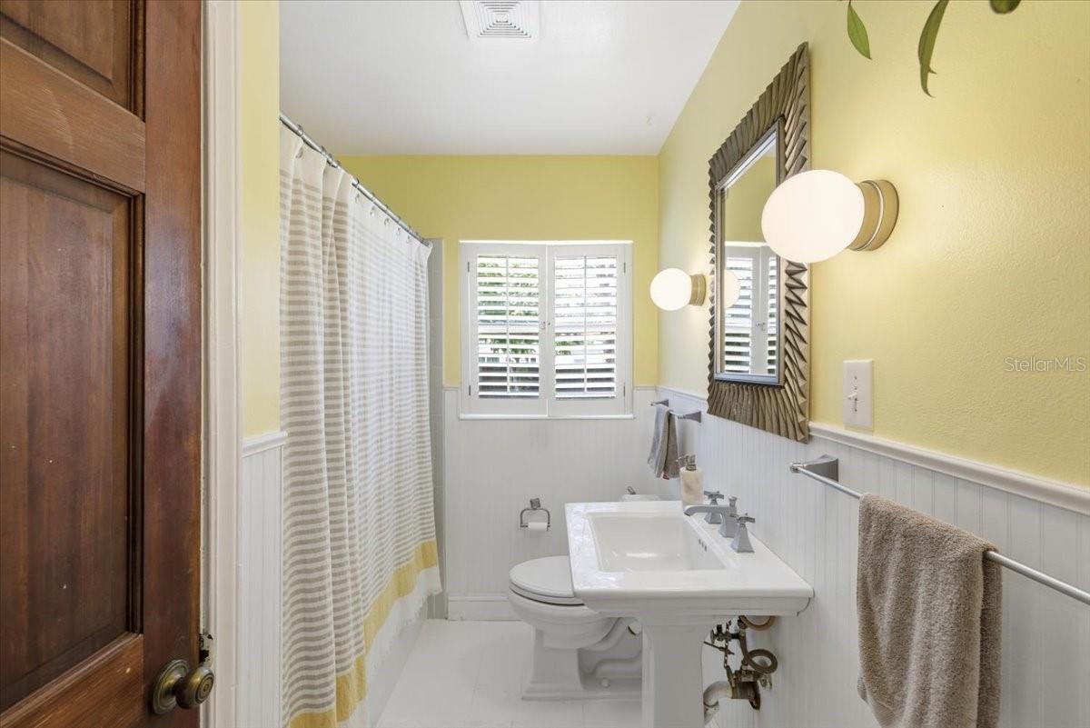 LAKEWOOD ESTATES SEC C - Residential