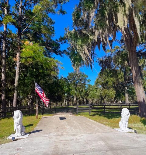 10351 NW HIGHWAY 320 MICANOPY FL 32667
