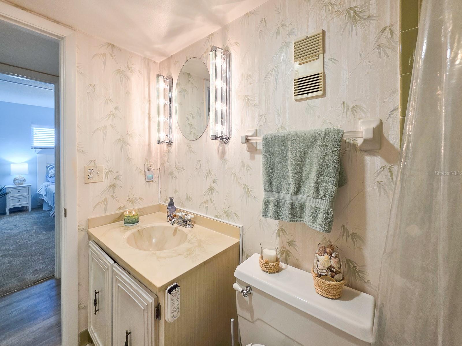 ADMIRALTY CLUB - Residential