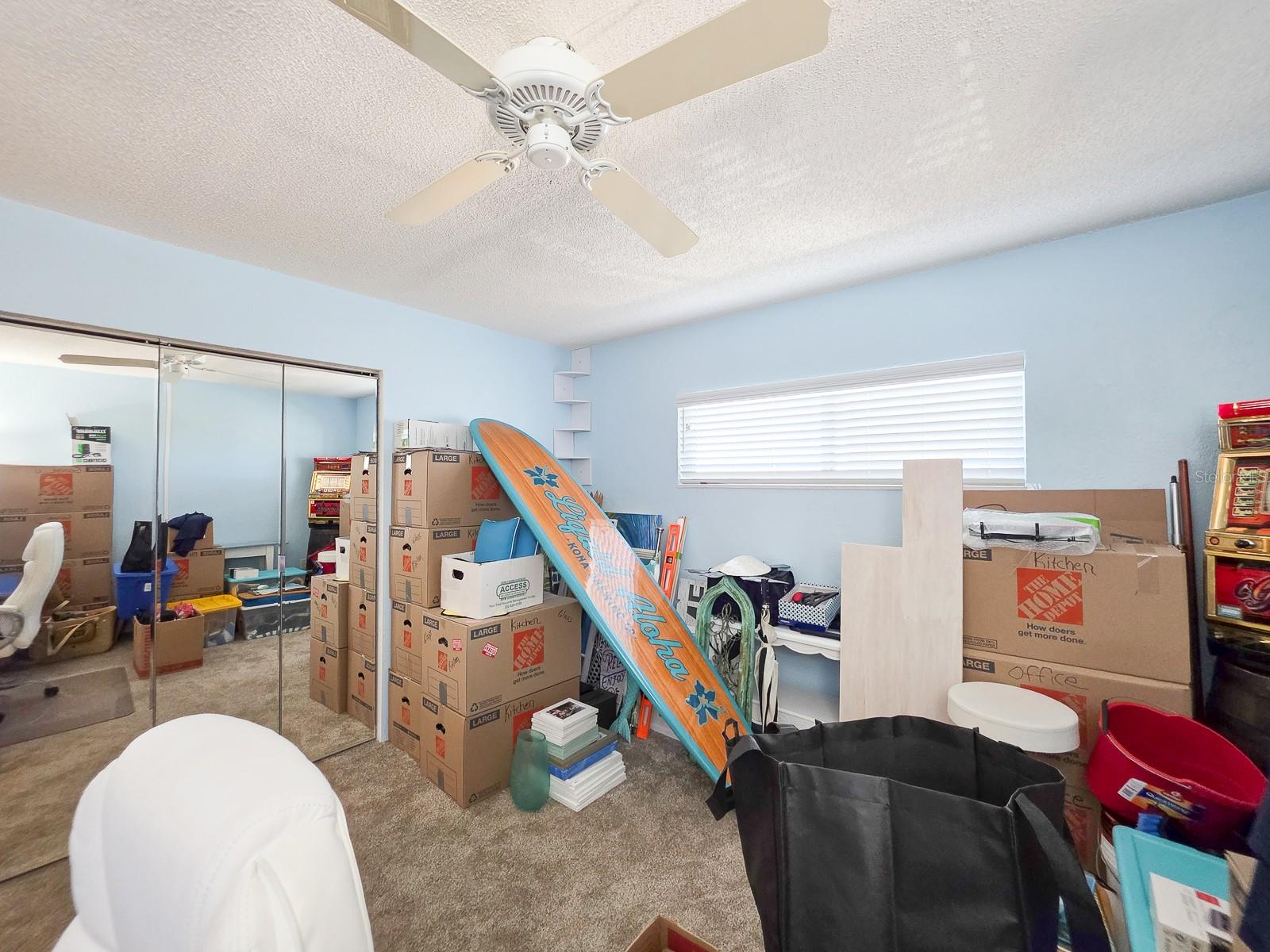 ADMIRALTY CLUB - Residential