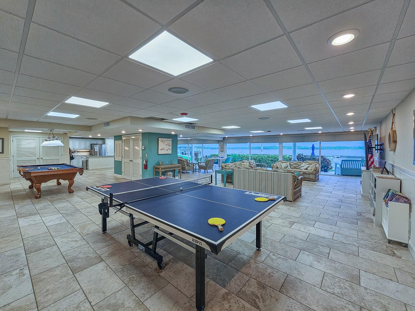 ADMIRALTY CLUB - Residential