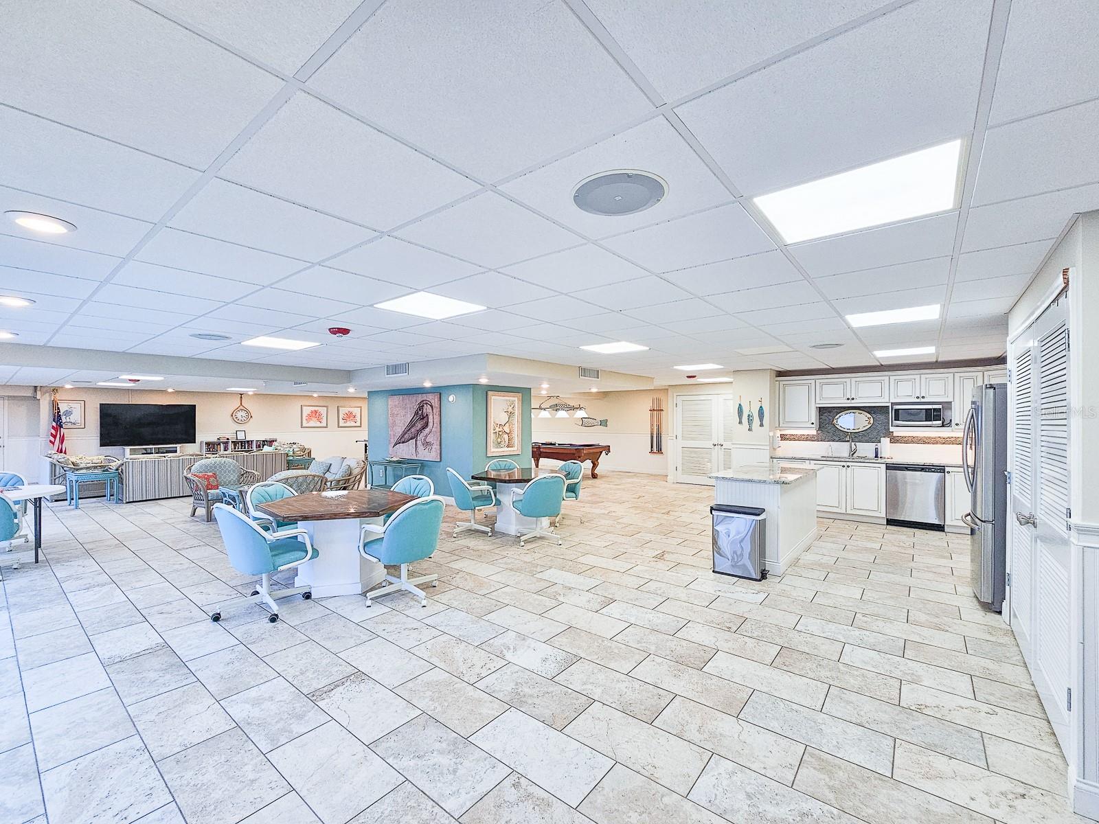 ADMIRALTY CLUB - Residential