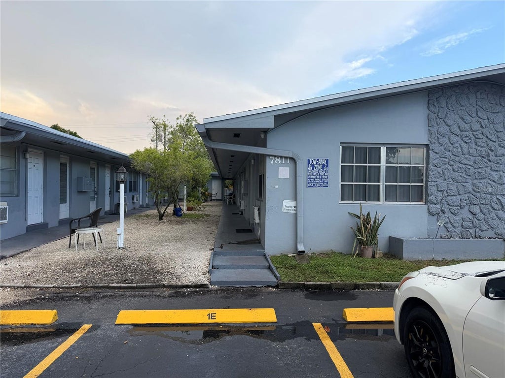 Photo of 3012 Sr-17 N, Sebring, FL 33870 (MLS # O6438992)