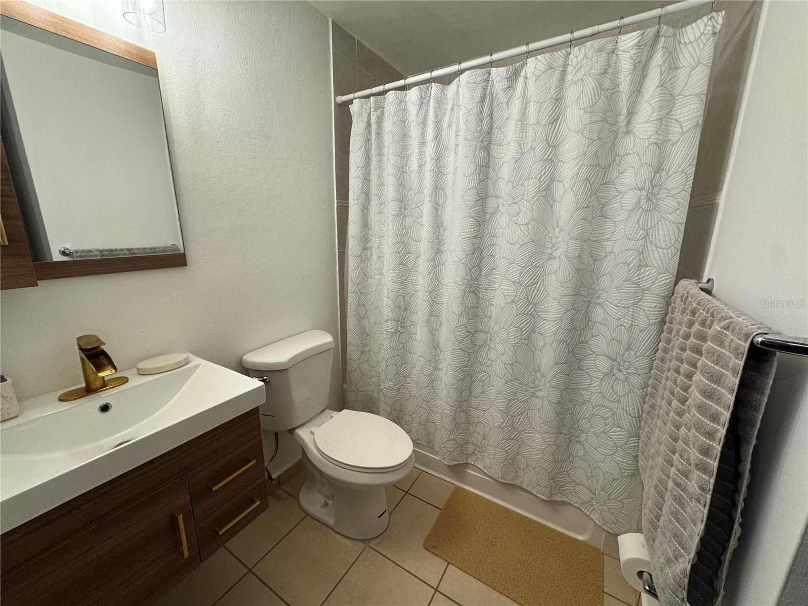 COSTAMAR BEACH VILLAGE WEST - Residential