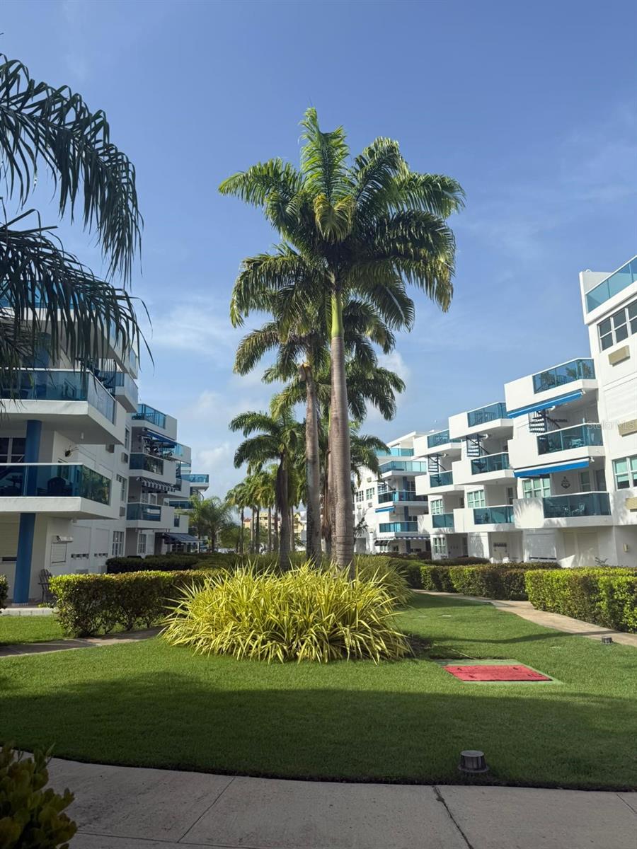 COSTAMAR BEACH VILLAGE WEST - Residential