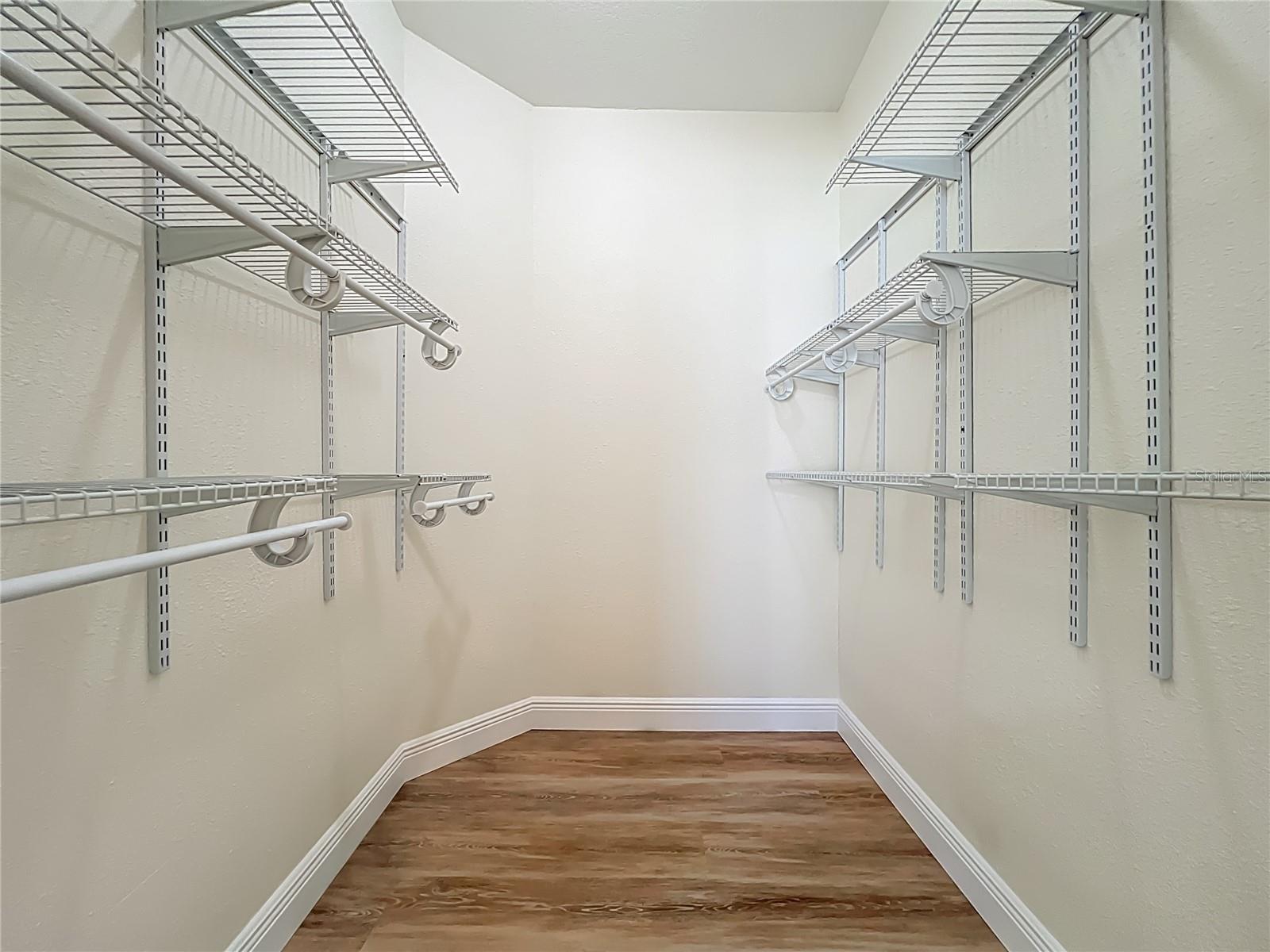 ENGLISH ESTATES UNIT 3 - Residential