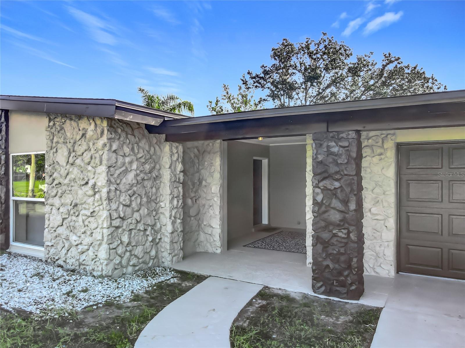 ENGLISH ESTATES UNIT 3 - Residential